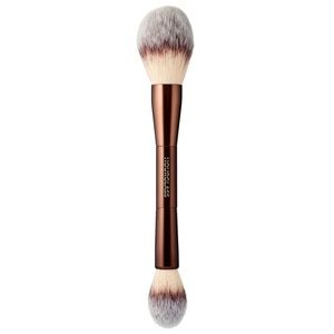 Hourglass VEIL™ POWDER BRUSH